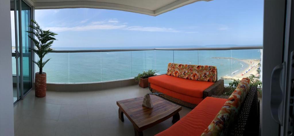 Frente Al Mar En * Cartagena